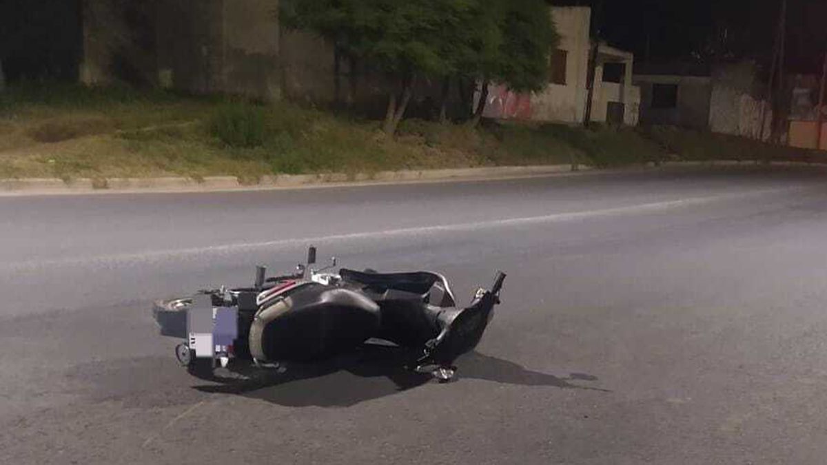 Un Hombre Con Heridas Graves Al Caer De Su Motocicleta