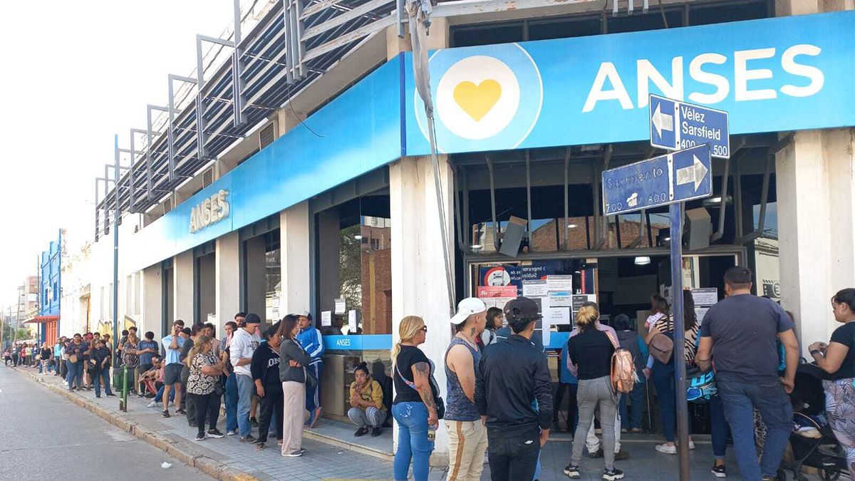 Anses amplía desde hoy las líneas de créditos para jubilados