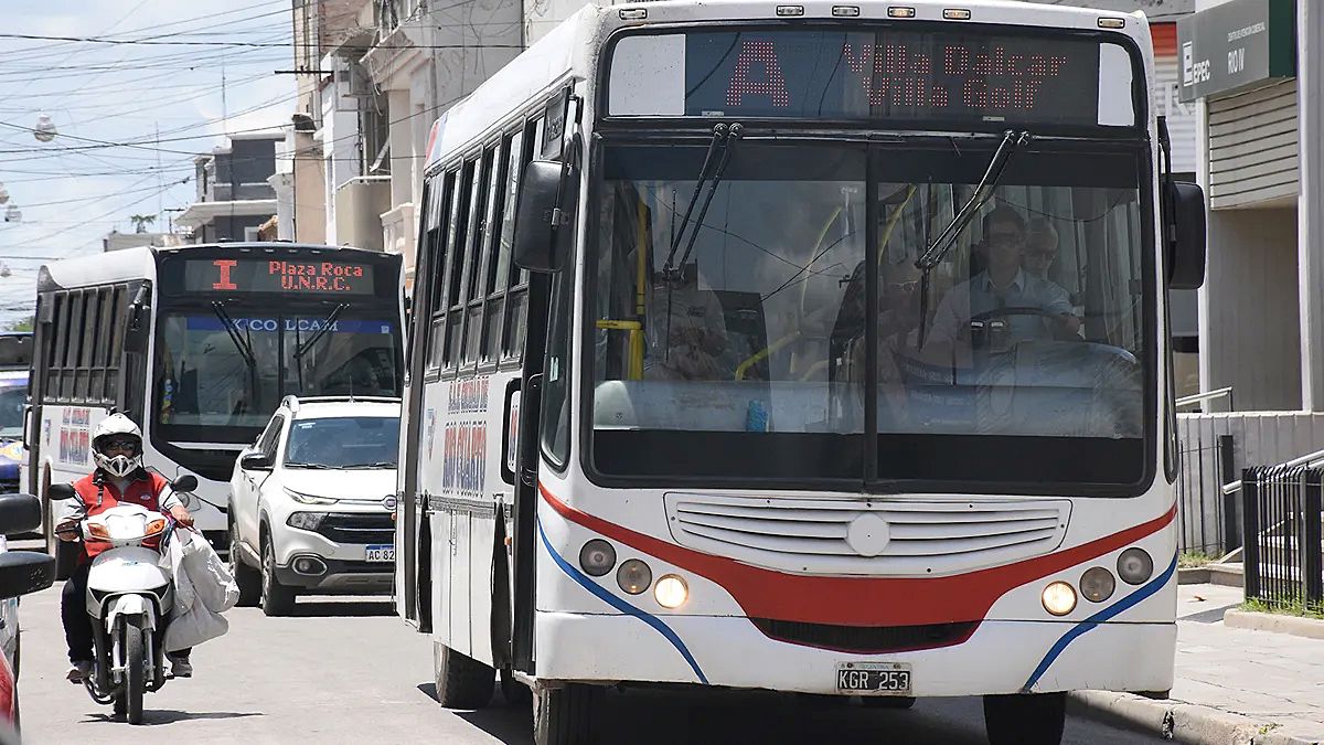 El Municipio Analiza Llevar El Boleto De Transporte Urbano A 600 O 700