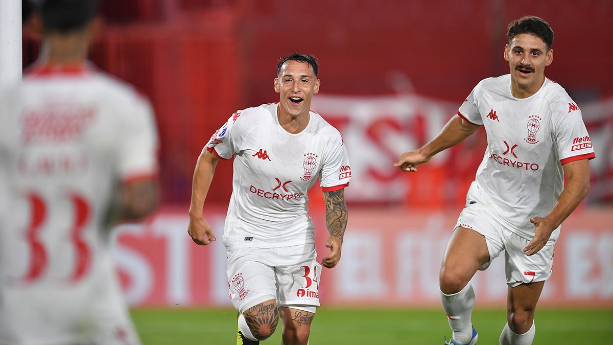 Huracán goleó en su debut en la Copa Sudamericana ante Guaraní