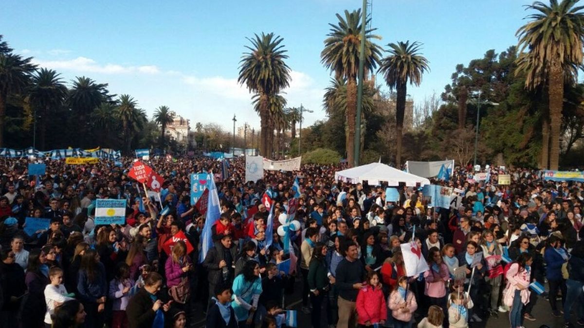 Masivas Movilizaciones Contra El Aborto En Todo El Pa S