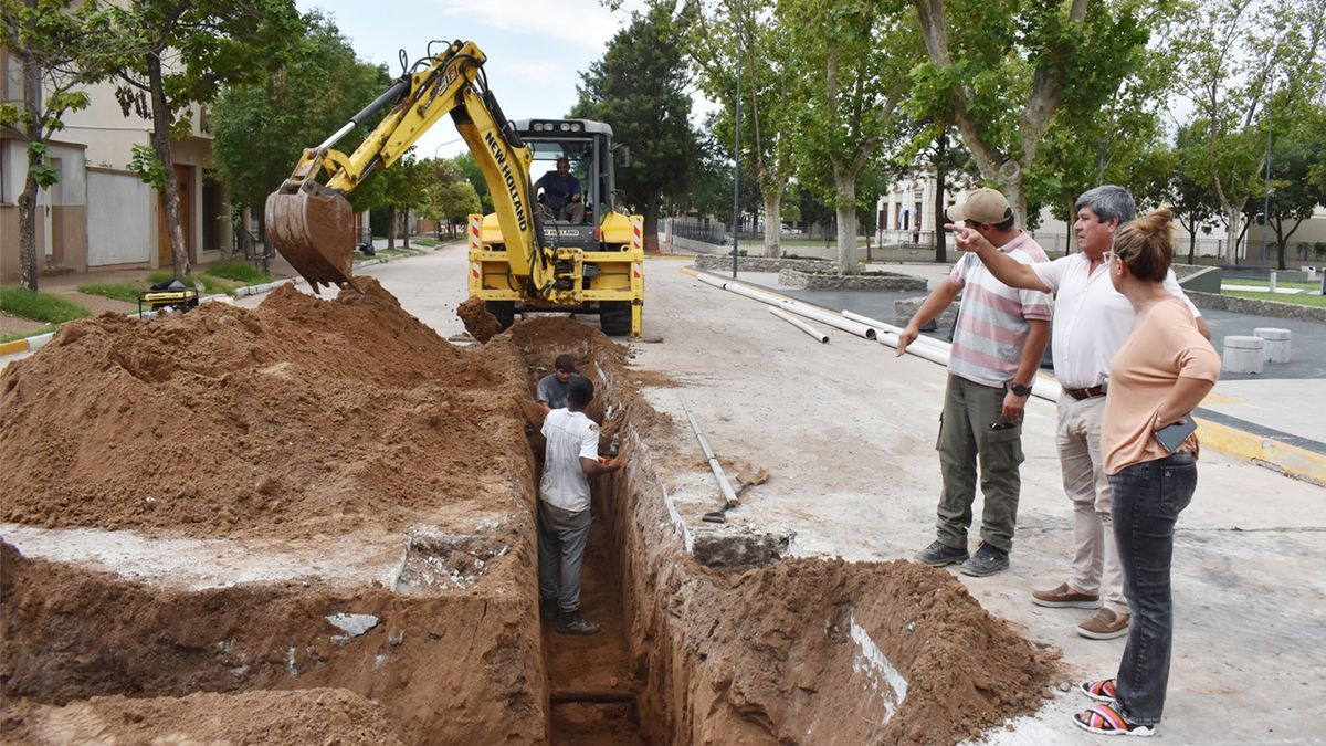 Casari Supervis La Obra De Cloacas En El Centro De Vicu A Mackenna