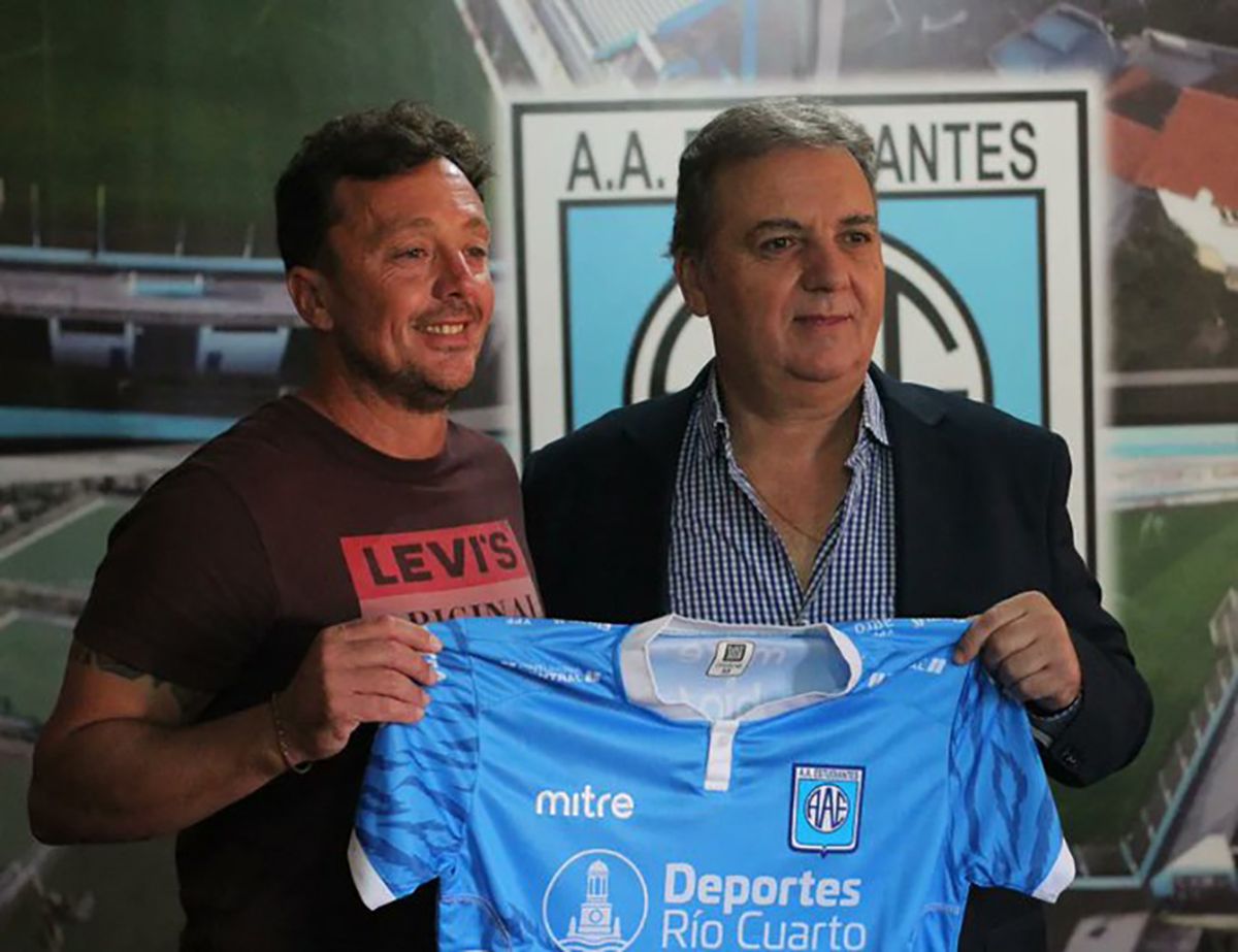 Hoy fue presentado Alexis Matteo nuevo DT de Estudiantes de Río Cuarto