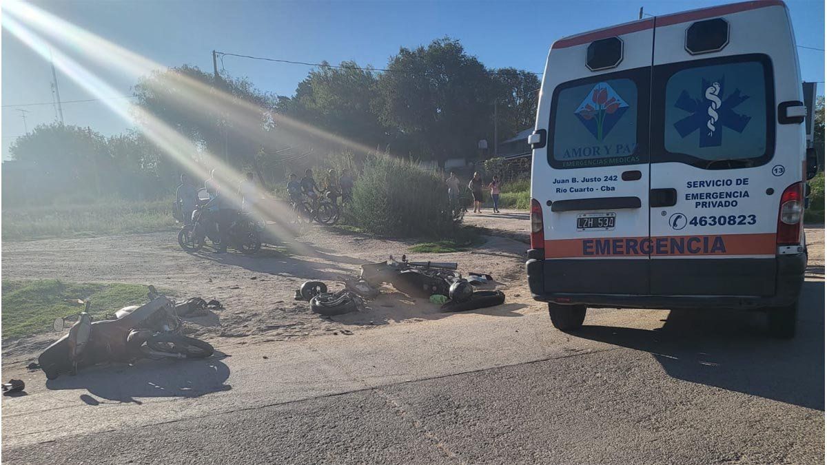 Dos Motociclistas Resultaron Heridos Al Chocar En Ruta A005