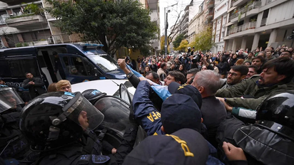 Tras pasar 12 horas detenido, liberaron a Juan Grabois