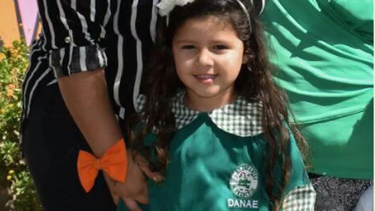 Danae Olguín tenía 6 años. El 5 de enero fue llevada por su mamá al Hospital de Moldes por un fuerte dolor en una pierna. Tras un análisis de sangre se dispuso derivarla al Hospital de Río Cuarto