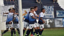 Juniors goleó a  Leandro Alem en Córdoba y  9 de Julio dio cuenta de Corralense