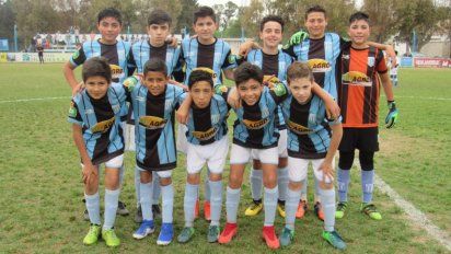 Belgrano de Moldes se lució  con buen juego y goles