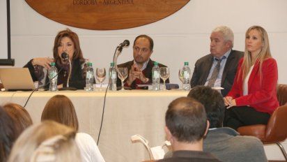 Charla sobre anomia en el Colegio de Abogados