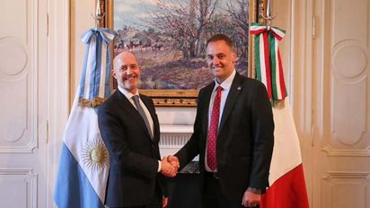 Manuel Adorni recibió en Casa Rosada al nuevo embajador de Italia en la Argentina