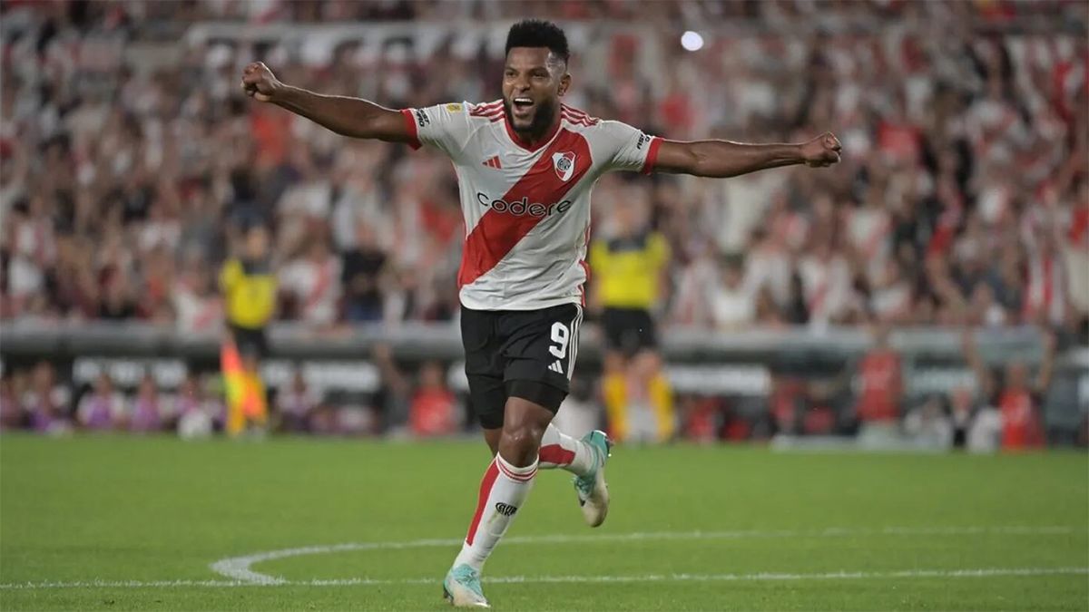 El goleador de River, Miguel Borja, respaldó a su entrenador, Martín Demichelis