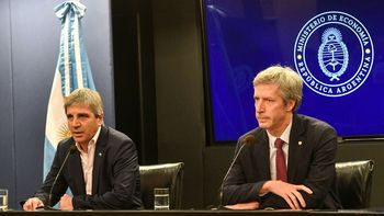 Ampliaron la denuncia contra Caputo y Bausili por el oro y pidieron allanar el Banco Central