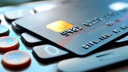 los intereses por tarjetas y compras, todavia por las nubes