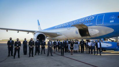 Aerolíneas inicia un operativo para traer 8 millones de Sinopharm desde China