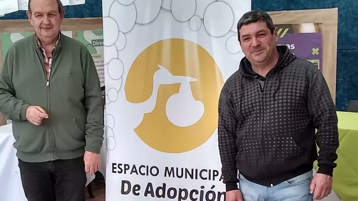 El licenciado Luis Luco y el profesor Daniel Roera dirigen el Espacio Municipal de Adopción de Laboulaye.