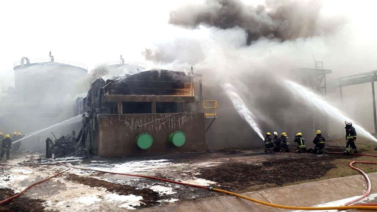 Voraz incendio en la planta de bioetanol de ACABio en Villa María