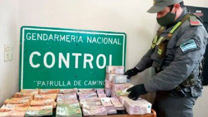 Incautan unos $ 3 millones ocultos en un camión que tenía por destino Río Cuarto