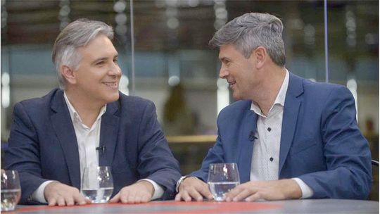 El gobernador Llaryora y el intendente Passerini, enfrentados al Suoem y al juecismo.