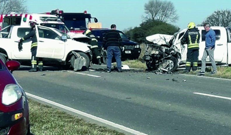 Impactante imagen del trágico accidente protagonizado entre dos Toyotas Hilux.