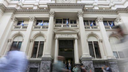 El Banco Central flexibilizará la exigencia de encajes bancarios