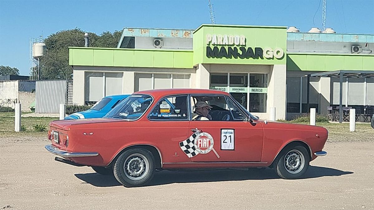 Sergio Pogi-Hugo Pascual a bordo de un Fiat 1500 Coupe se coronaron Campeones Argentinos de Regularidad en la categoría Clásicos con Instrumental