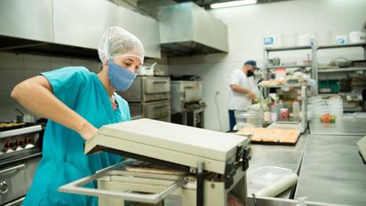 La actividad industrial retrocedió 14,3 por ciento en mayo, de acuerdo con la UIA