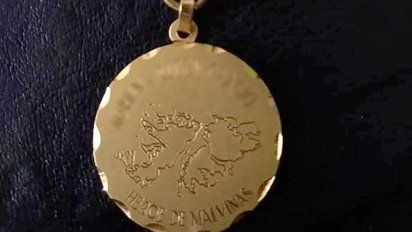 Un veterano de Malvinas implora por una medalla robada en Coronel Moldes