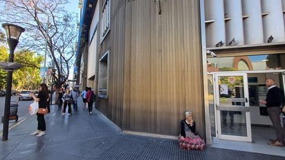 Los bancos no atienden al público por celebración del Día del Trabajador Bancario