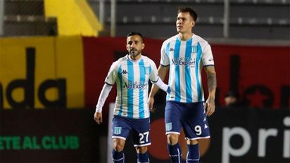Racing venció al Aucas de Ecuador y quedó cerca de la clasificación a la próxima fase