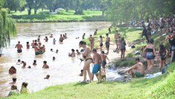 Miles de personas recibieron el 2019 en la costanera de la ciudad