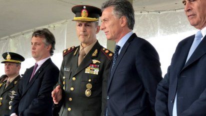 Macri propone Fuerzas Armadas con más participación en la seguridad