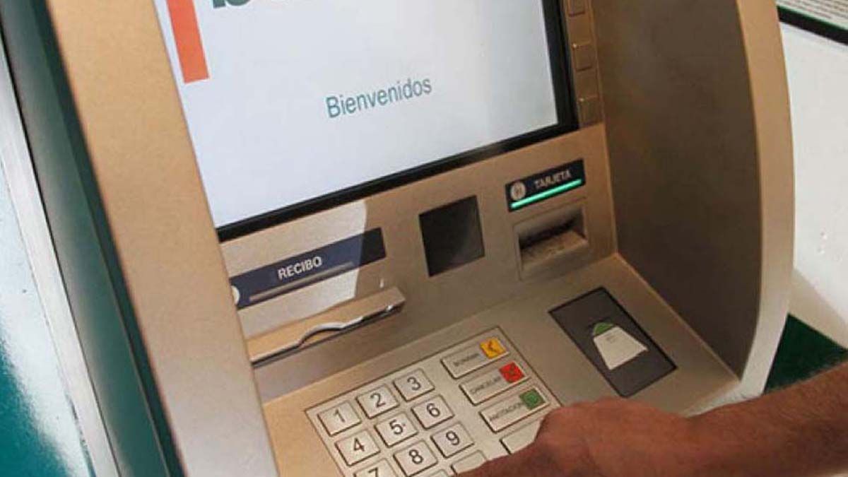 La familia Robledo había sufrido el robo de 300 mil pesos de su caja de ahorros días pasados.&nbsp;