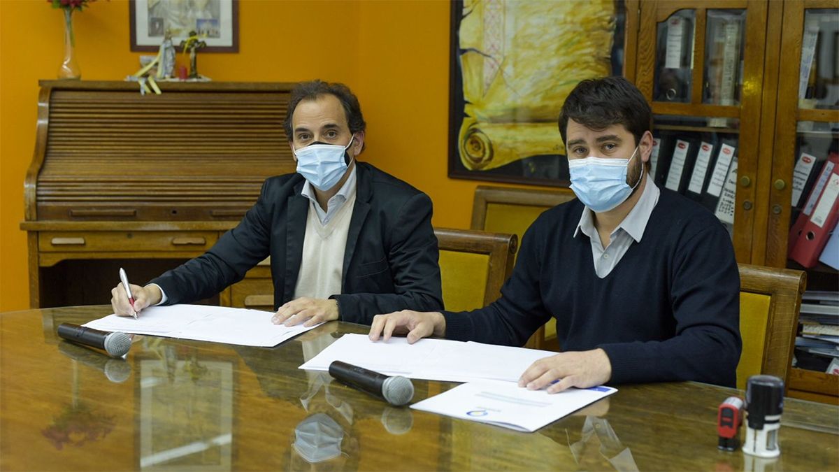 Los intendentes de Río Cuarto y Sampacho firmaron un convenio de cooperación.