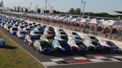 Cravero pone primera en la Clase 2 del Turismo Pista