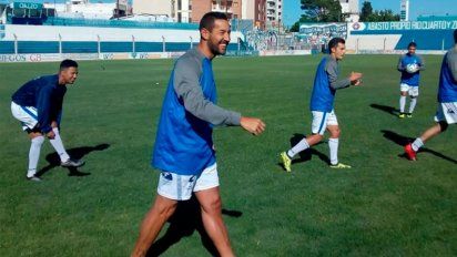 Gatto llega a Río Cuarto para hablar con el plantel y definir su incorporación a Atenas