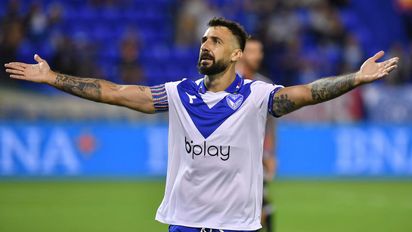 Vélez fue contundente y goleó a Central Córdoba en el cierre de la octava fecha