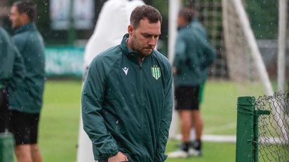 El presidente de Banfield estalló contra la AFA y los arbitrajes:
