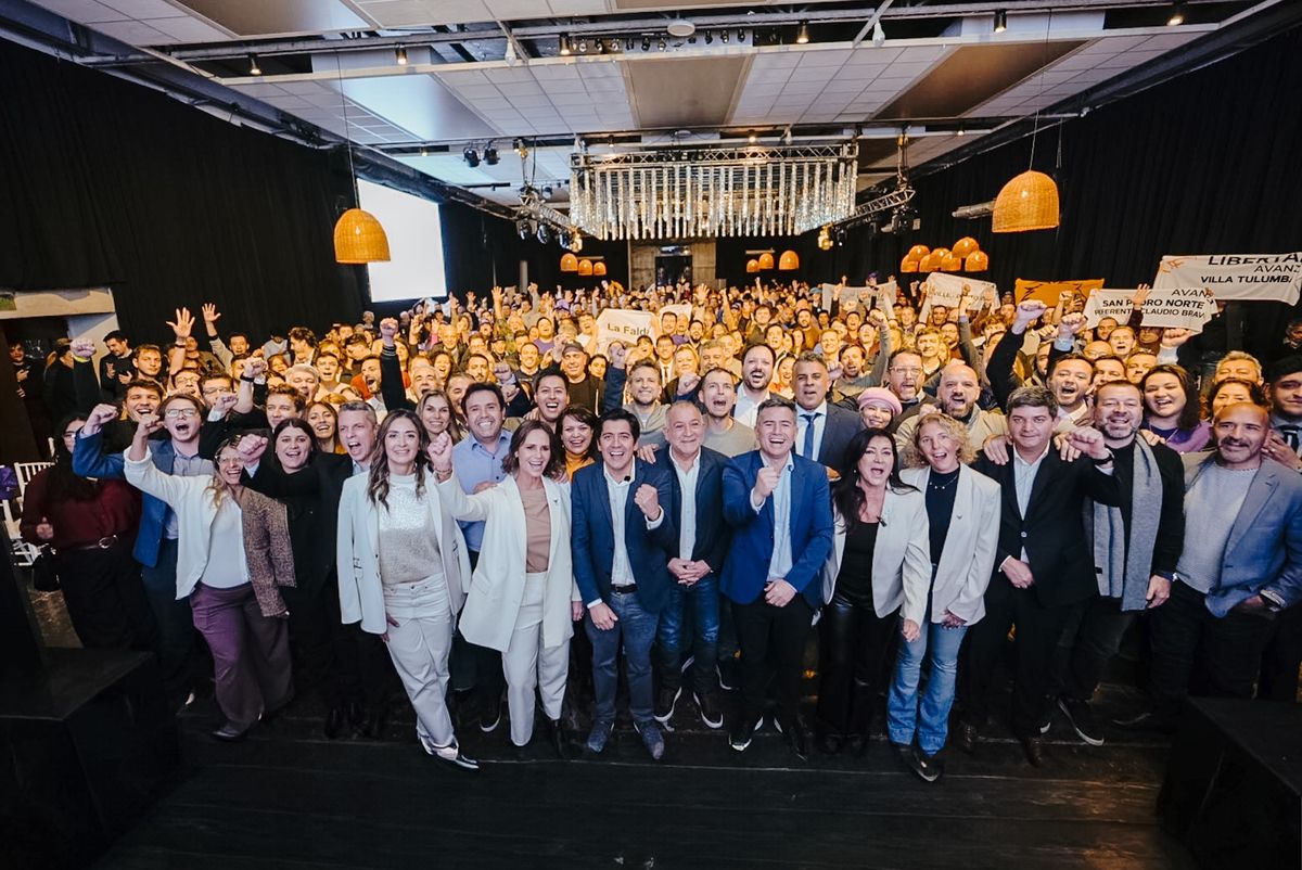 Roca con los libertarios