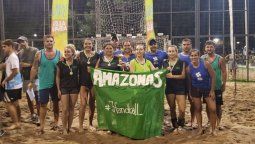 Handball y beach vóley en la Costanera