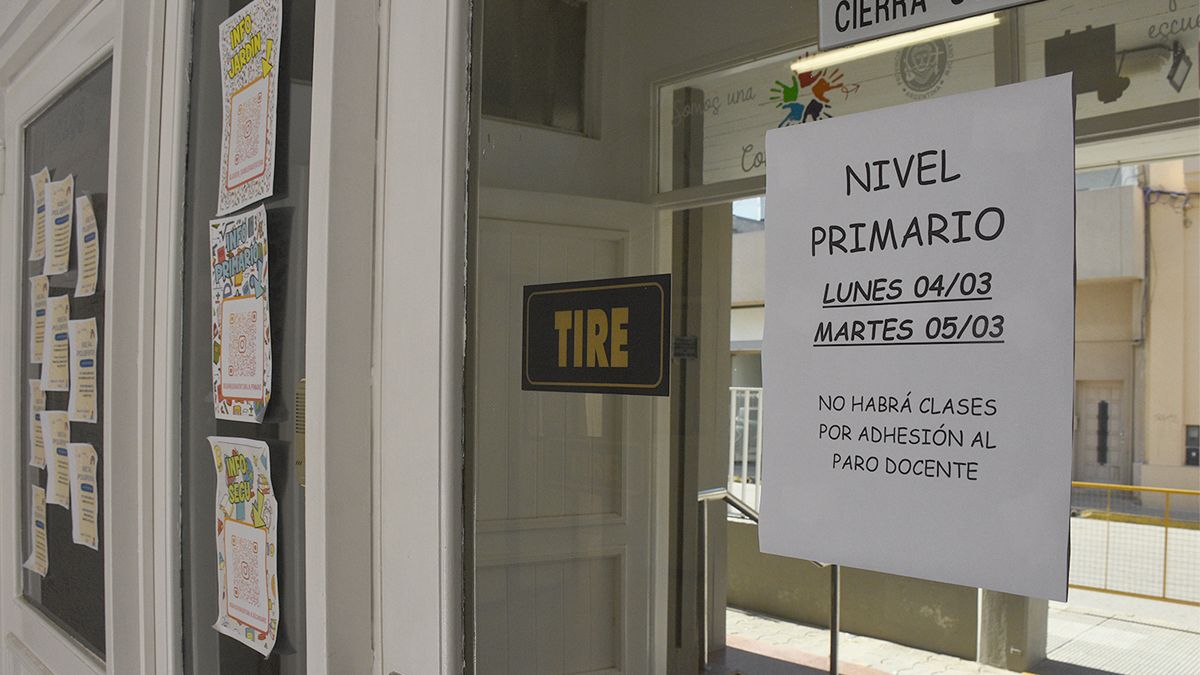 Paro y manifestación docente en Río Cuarto. Foto: Estela Zogbe.