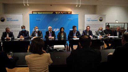En una tensa reunión, Nación negó que falte gas y culpó a privados por los cortes