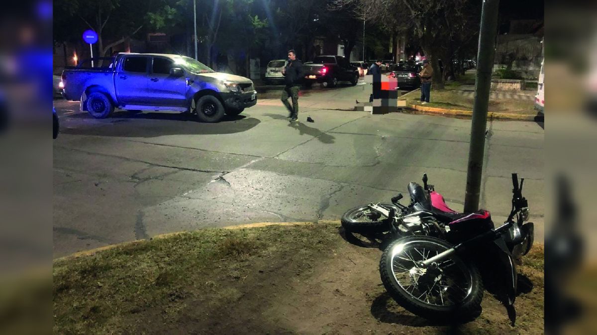 En un choque, un motociclista sufrió un grave traumatismo de cráneo