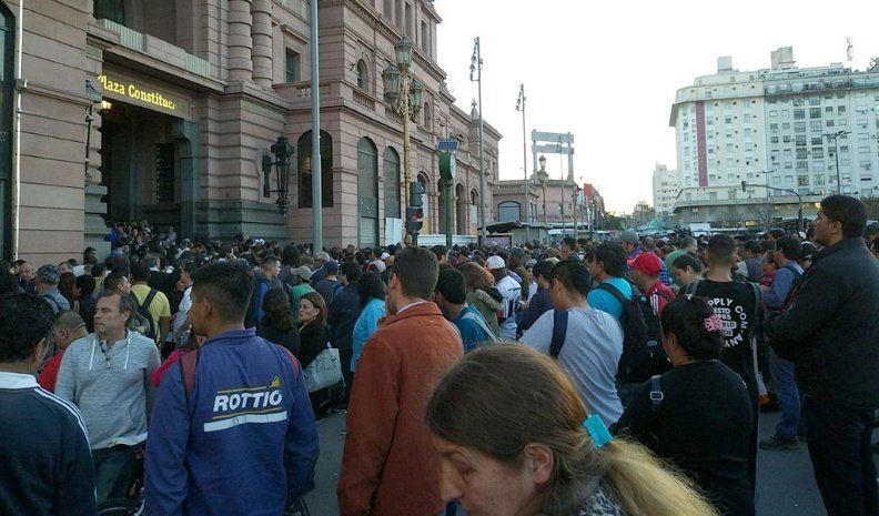 Alarma por amenazas de bomba en trenes, el anexo de Diputados y Casa Rosada