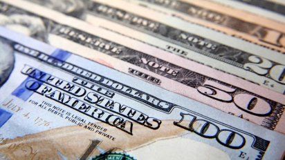 El dólar subió 13 centavos en el comienzo de la semana