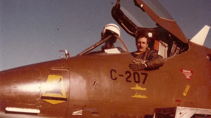 Carlos Rinke, el comodoro retirado de la Fuerza Aérea Argentina que combatió en Malvinas