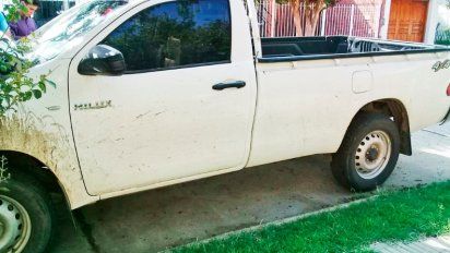 Abandonan en Río Cuarto una camioneta robada de un campo de Villa Valeria