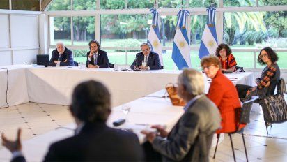 Alberto Fernández se reunió con el comité de expertos para definir cómo seguirá el aislamiento