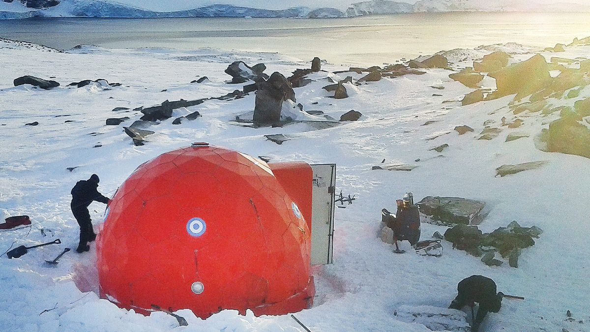El reugio fue instalado en 2017 en la Antártida y aún es utilizado como tal.