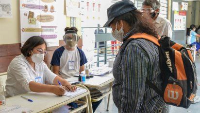 Bolivia: con Arce y Mesa en la punta, se esperaban los resultados oficiales