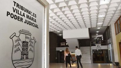 Comenzó el juicio contra una mujer acusada de intentar matar a su expareja en Ticino